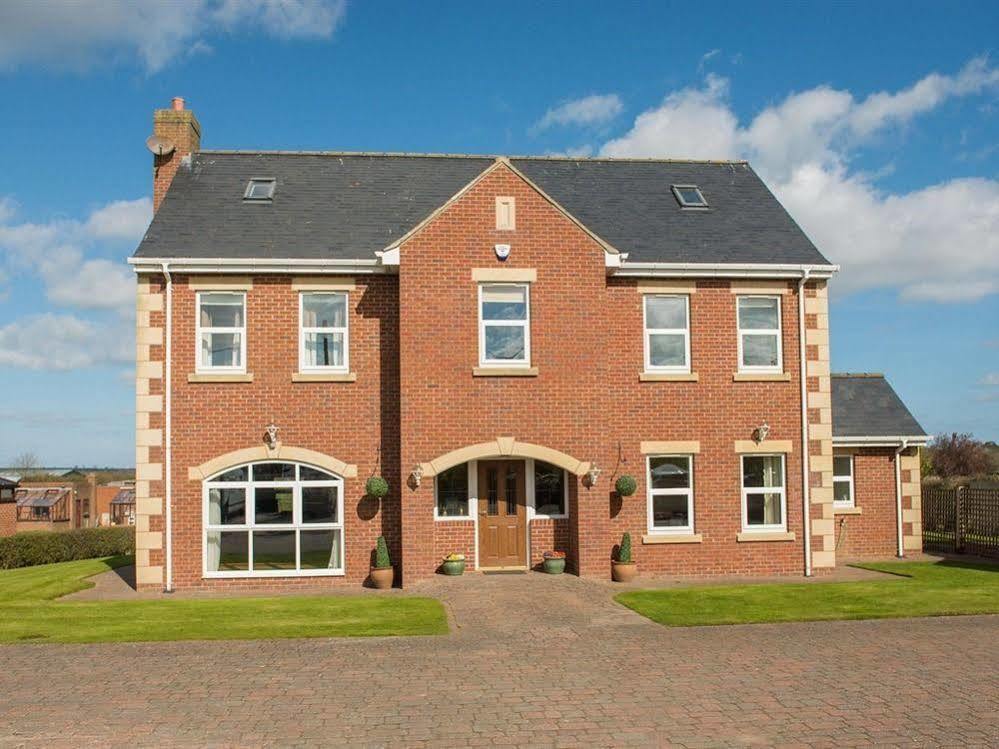 Carr Villa Dinnington Exterior foto